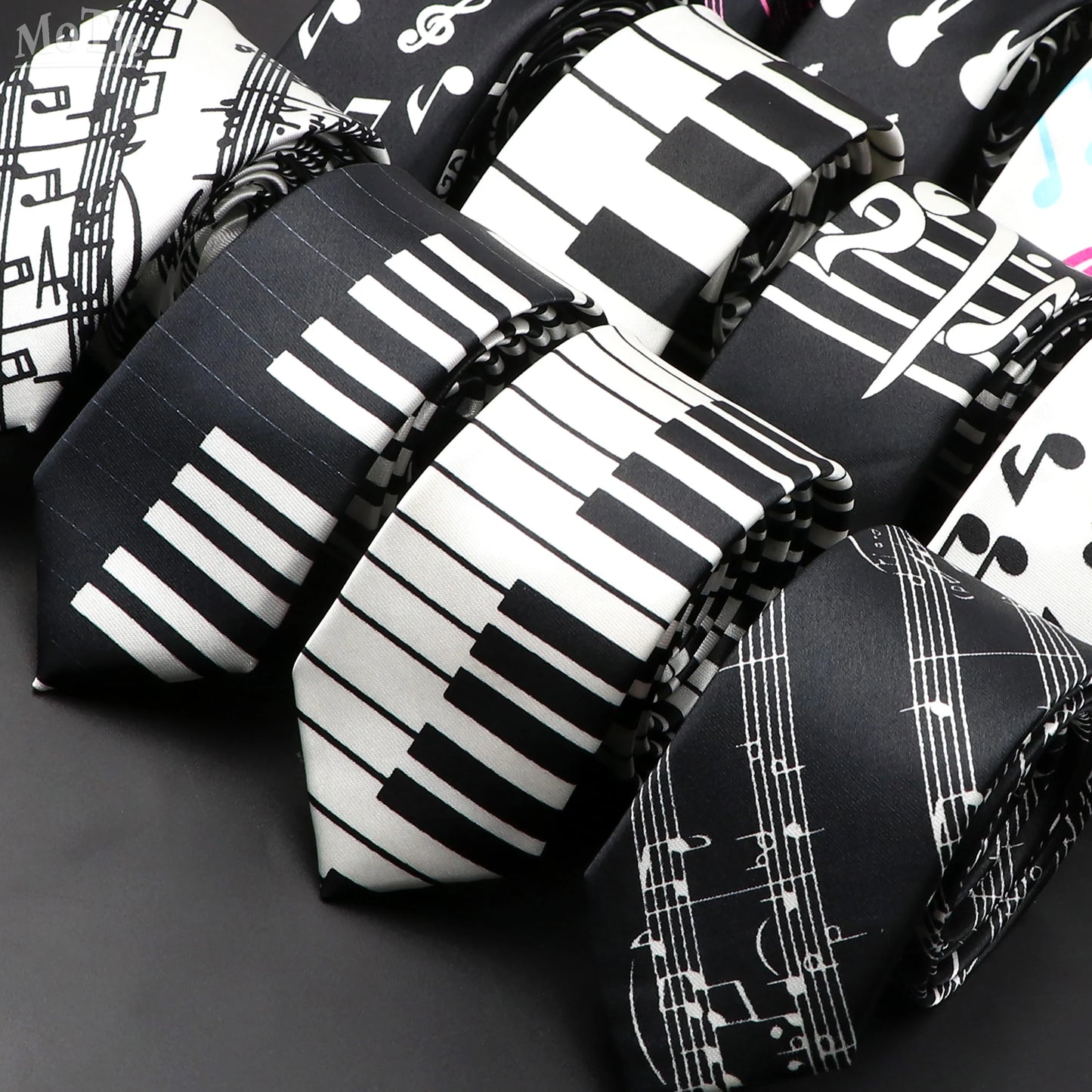 Piano tie