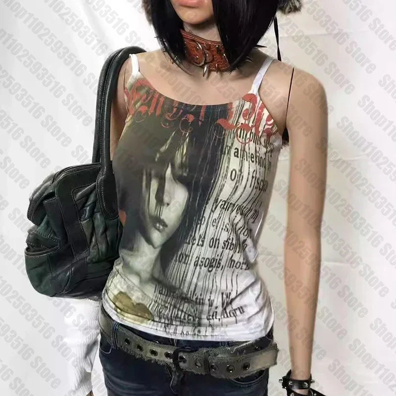 Horror protagonist girl print tee