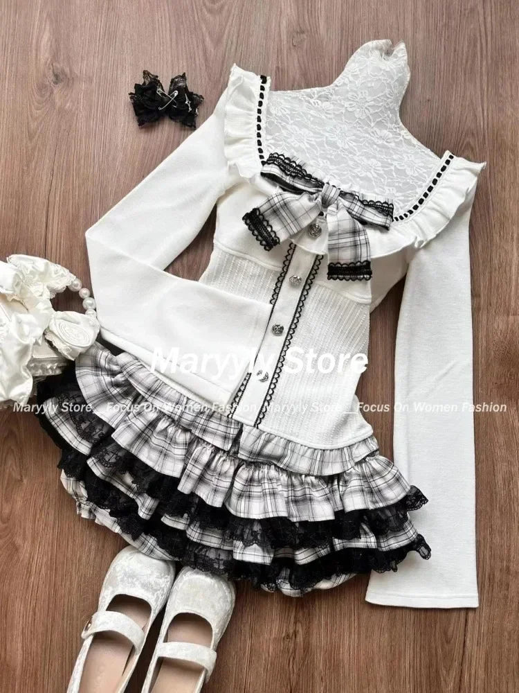 White horror protagonist uniform set