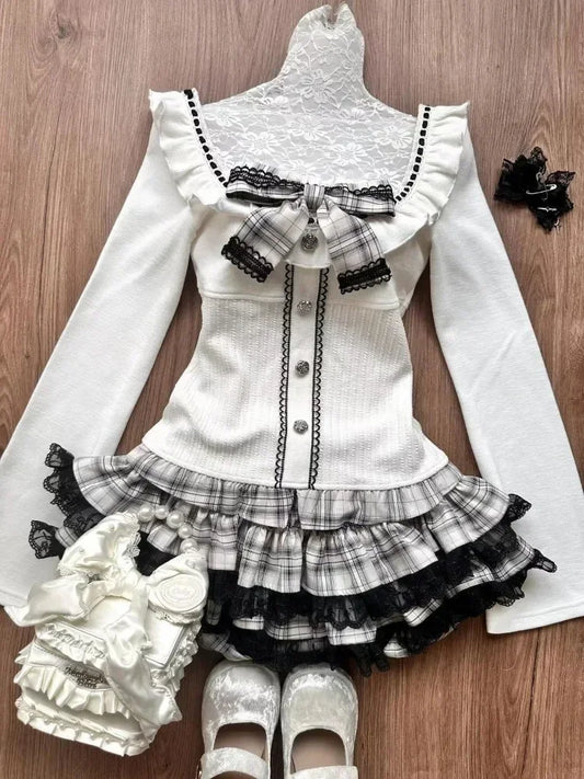 White horror protagonist uniform set
